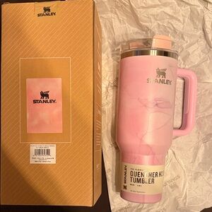 Stanley 40oz With Straw Pink Quencher H2.0 Tumbler with Handle